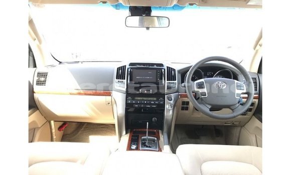 Buy Import Toyota Land Cruiser Black Car in Import - Dubai in Belait Buy Import Toyota Land Cruiser Black Car in Import - Dubai in Belait