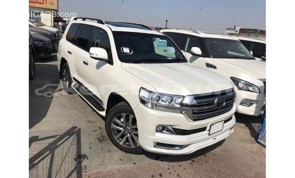 Buy Import Toyota Land Cruiser White Car in Import - Dubai in Belait Buy Import Toyota Land Cruiser White Car in Import - Dubai in Belait