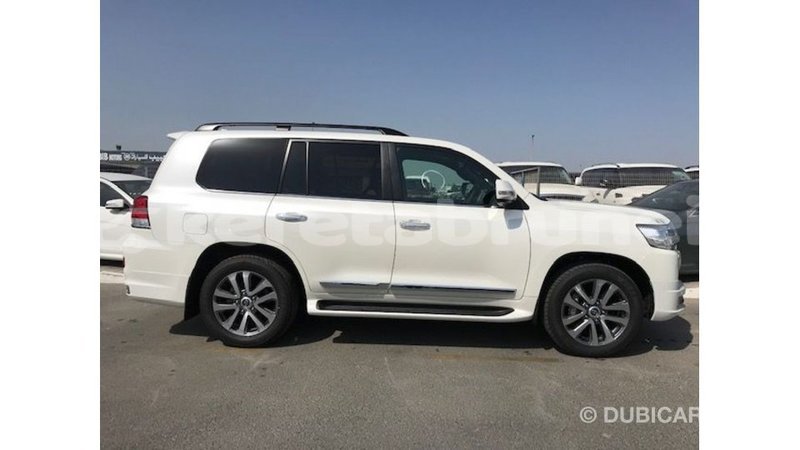Big with watermark toyota land cruiser belait import dubai 2855