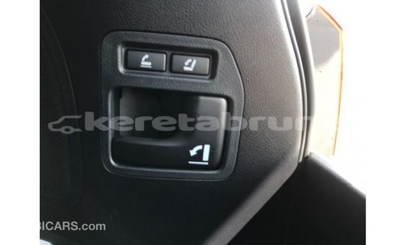 Buy Import Toyota Land Cruiser White Car in Import - Dubai in Belait Buy Import Toyota Land Cruiser White Car in Import - Dubai in Belait