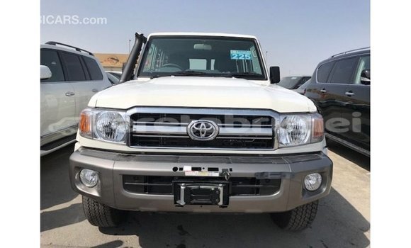Buy Import Toyota Land Cruiser White Car in Import - Dubai in Belait Buy Import Toyota Land Cruiser White Car in Import - Dubai in Belait