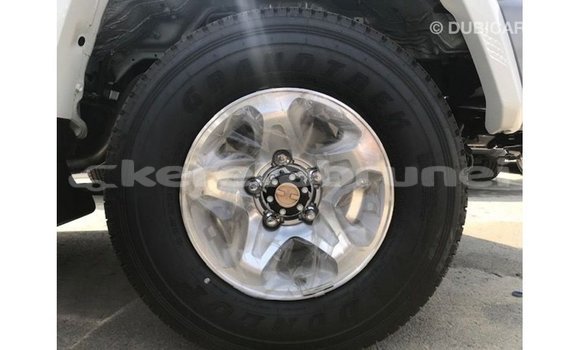 Buy Import Toyota Land Cruiser White Car in Import - Dubai in Belait Buy Import Toyota Land Cruiser White Car in Import - Dubai in Belait