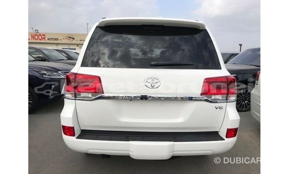 Buy Import Toyota Land Cruiser White Car in Import - Dubai in Belait Buy Import Toyota Land Cruiser White Car in Import - Dubai in Belait