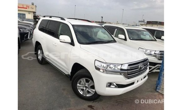 Buy Import Toyota Land Cruiser White Car in Import - Dubai in Belait Buy Import Toyota Land Cruiser White Car in Import - Dubai in Belait