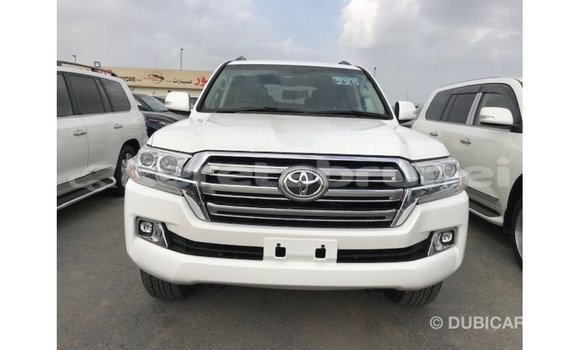 Buy Import Toyota Land Cruiser White Car in Import - Dubai in Belait Buy Import Toyota Land Cruiser White Car in Import - Dubai in Belait