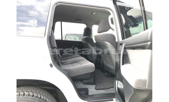 Buy Import Toyota Land Cruiser White Car in Import - Dubai in Belait Buy Import Toyota Land Cruiser White Car in Import - Dubai in Belait