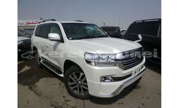 Buy Import Toyota Land Cruiser White Car in Import - Dubai in Belait Buy Import Toyota Land Cruiser White Car in Import - Dubai in Belait