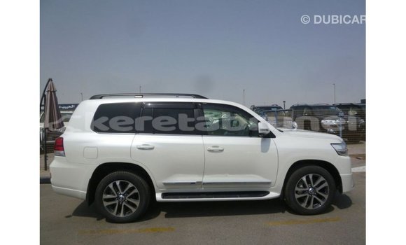 Buy Import Toyota Land Cruiser White Car in Import - Dubai in Belait Buy Import Toyota Land Cruiser White Car in Import - Dubai in Belait