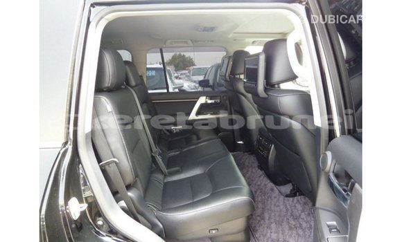 Buy Import Toyota Land Cruiser Black Car in Import - Dubai in Belait Buy Import Toyota Land Cruiser Black Car in Import - Dubai in Belait