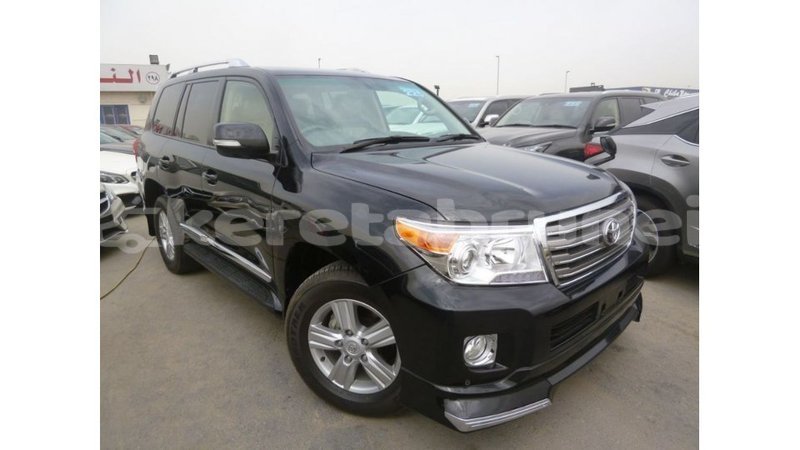 Big with watermark toyota land cruiser belait import dubai 2870