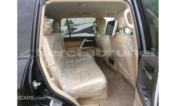 Buy Import Toyota Land Cruiser Black Car in Import - Dubai in Belait Buy Import Toyota Land Cruiser Black Car in Import - Dubai in Belait