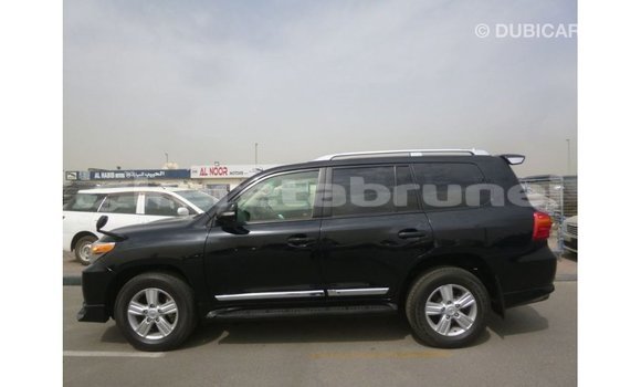 Buy Import Toyota Land Cruiser Black Car in Import - Dubai in Belait Buy Import Toyota Land Cruiser Black Car in Import - Dubai in Belait