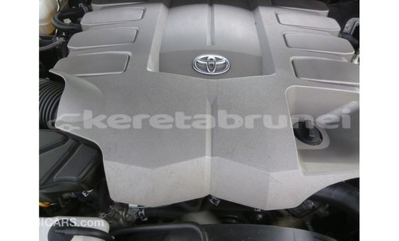Buy Import Toyota Land Cruiser Black Car in Import - Dubai in Belait Buy Import Toyota Land Cruiser Black Car in Import - Dubai in Belait