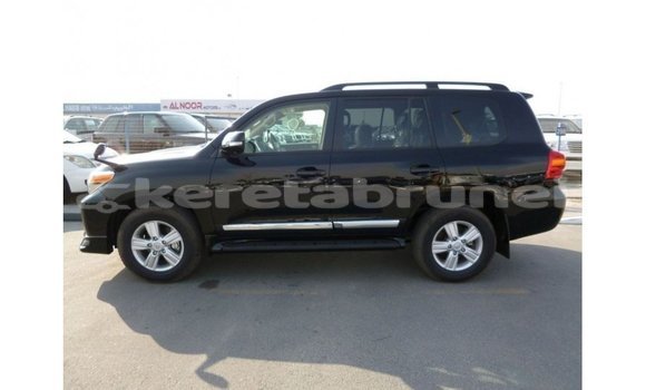 Buy Import Toyota Land Cruiser Black Car in Import - Dubai in Belait Buy Import Toyota Land Cruiser Black Car in Import - Dubai in Belait
