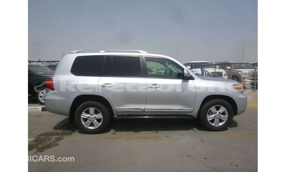 Buy Import Toyota Land Cruiser Other Car in Import - Dubai in Belait Buy Import Toyota Land Cruiser Other Car in Import - Dubai in Belait
