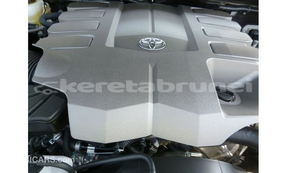 Buy Import Toyota Land Cruiser White Car in Import - Dubai in Belait Buy Import Toyota Land Cruiser White Car in Import - Dubai in Belait
