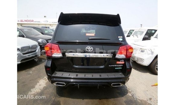 Buy Import Toyota Land Cruiser Black Car in Import - Dubai in Belait Buy Import Toyota Land Cruiser Black Car in Import - Dubai in Belait