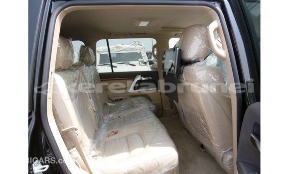 Buy Import Toyota Land Cruiser Black Car in Import - Dubai in Belait Buy Import Toyota Land Cruiser Black Car in Import - Dubai in Belait