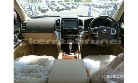Buy Import Toyota Land Cruiser White Car in Import - Dubai in Belait Buy Import Toyota Land Cruiser White Car in Import - Dubai in Belait