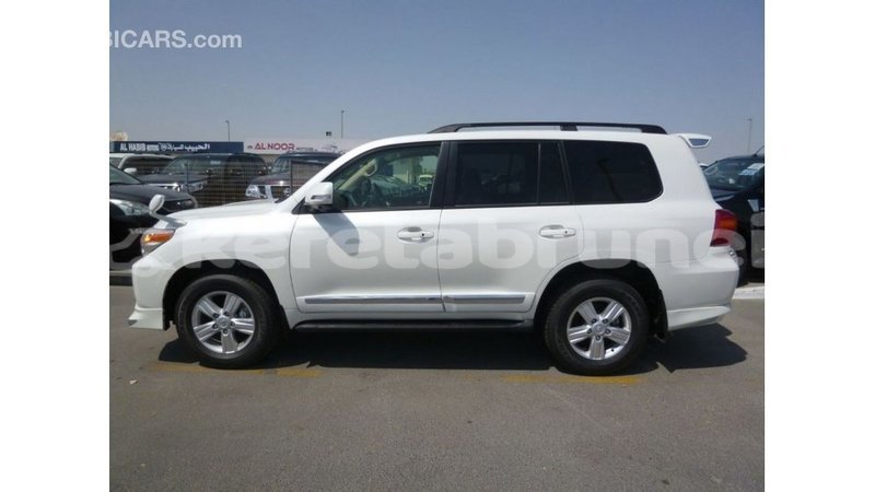 Big with watermark toyota land cruiser belait import dubai 2881