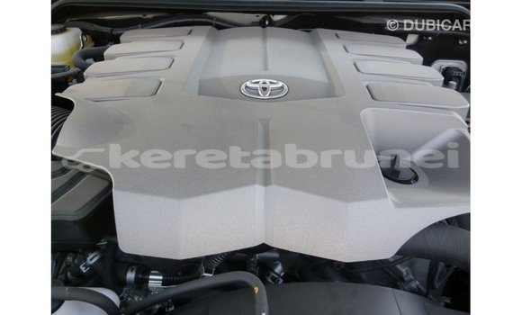 Buy Import Toyota Land Cruiser White Car in Import - Dubai in Belait Buy Import Toyota Land Cruiser White Car in Import - Dubai in Belait