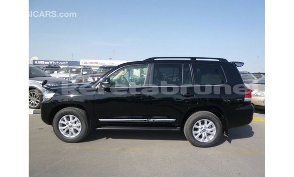 Buy Import Toyota Land Cruiser Black Car in Import - Dubai in Belait Buy Import Toyota Land Cruiser Black Car in Import - Dubai in Belait
