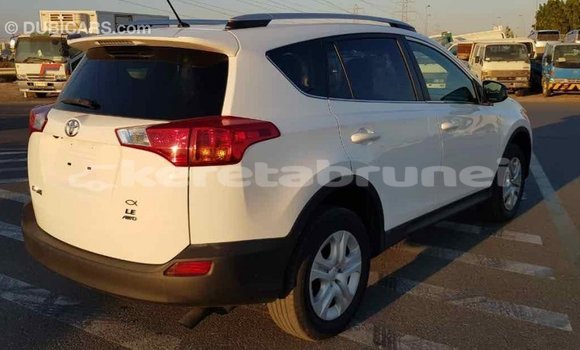 Buy Import Toyota RAV4 White Car in Import - Dubai in Belait Buy Import Toyota RAV4 White Car in Import - Dubai in Belait