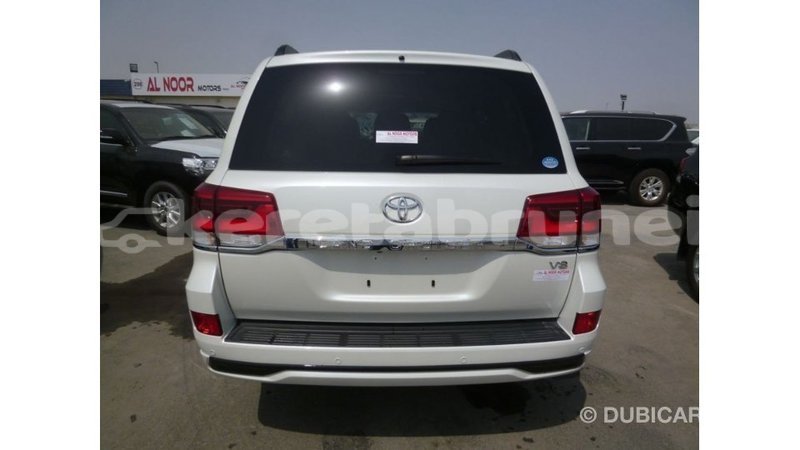 Big with watermark toyota land cruiser belait import dubai 2884