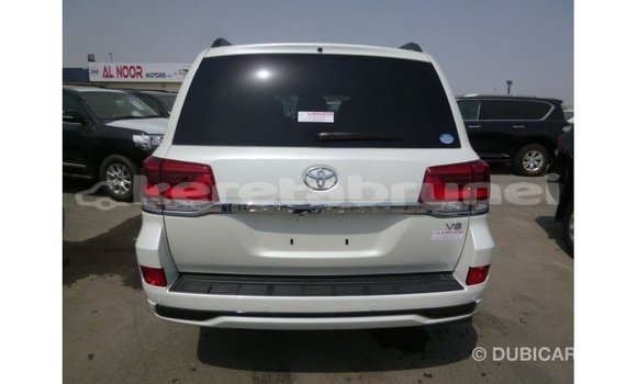 Buy Import Toyota Land Cruiser White Car in Import - Dubai in Belait Buy Import Toyota Land Cruiser White Car in Import - Dubai in Belait