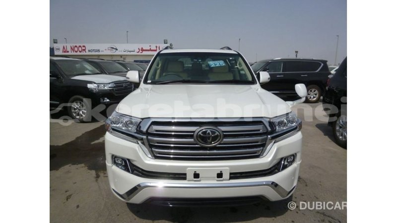 Big with watermark toyota land cruiser belait import dubai 2884