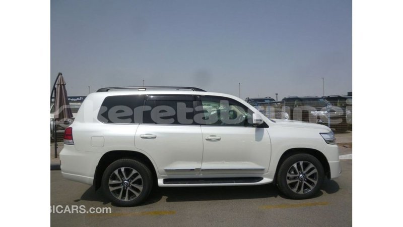 Big with watermark toyota land cruiser belait import dubai 2884