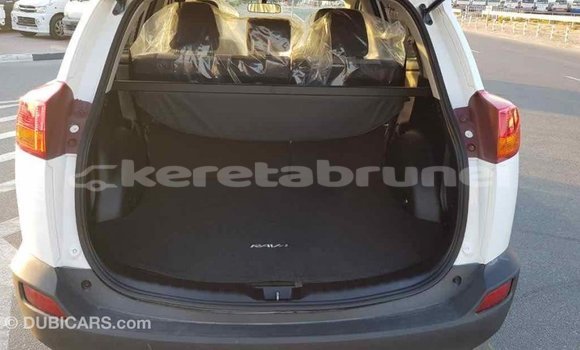 Buy Import Toyota RAV4 White Car in Import - Dubai in Belait Buy Import Toyota RAV4 White Car in Import - Dubai in Belait