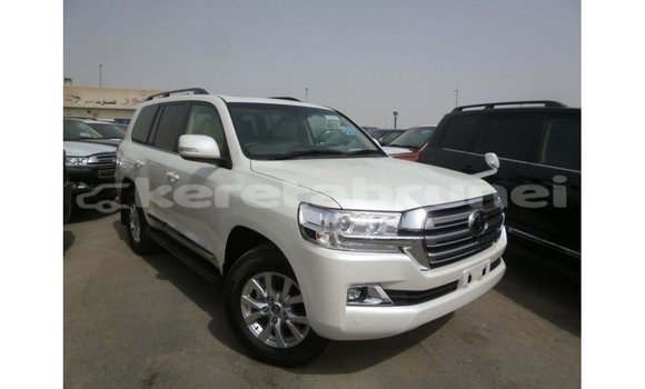 Buy Import Toyota Land Cruiser White Car in Import - Dubai in Belait Buy Import Toyota Land Cruiser White Car in Import - Dubai in Belait