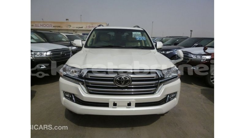 Big with watermark toyota land cruiser belait import dubai 2895