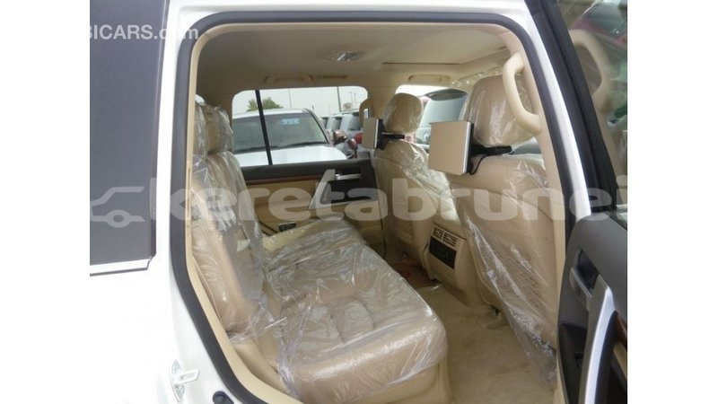 Big with watermark toyota land cruiser belait import dubai 2895