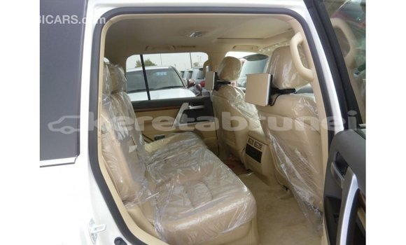 Buy Import Toyota Land Cruiser White Car in Import - Dubai in Belait Buy Import Toyota Land Cruiser White Car in Import - Dubai in Belait