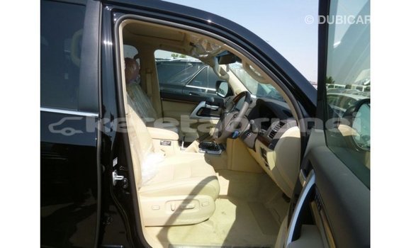 Buy Import Toyota Land Cruiser Black Car in Import - Dubai in Belait Buy Import Toyota Land Cruiser Black Car in Import - Dubai in Belait