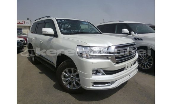 Buy Import Toyota Land Cruiser White Car in Import - Dubai in Belait Buy Import Toyota Land Cruiser White Car in Import - Dubai in Belait