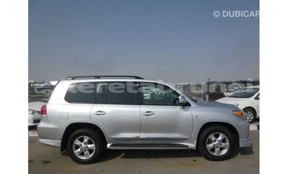 Buy Import Toyota Land Cruiser Other Car in Import - Dubai in Belait Buy Import Toyota Land Cruiser Other Car in Import - Dubai in Belait