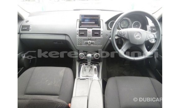 Buy Import Mercedes-Benz 200 White Car in Import - Dubai in Belait Buy Import Mercedes-Benz 200 White Car in Import - Dubai in Belait