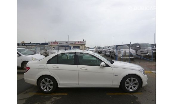 Buy Import Mercedes-Benz 200 White Car in Import - Dubai in Belait Buy Import Mercedes-Benz 200 White Car in Import - Dubai in Belait