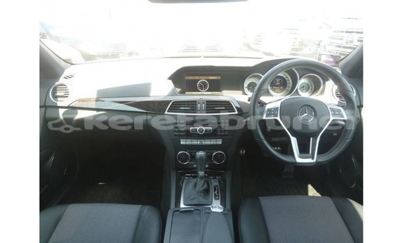 Buy Import Mercedes-Benz 200 Other Car in Import - Dubai in Belait Buy Import Mercedes-Benz 200 Other Car in Import - Dubai in Belait