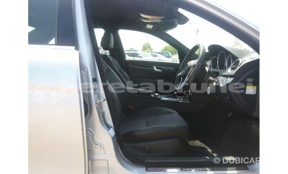 Buy Import Mercedes-Benz 200 Other Car in Import - Dubai in Belait Buy Import Mercedes-Benz 200 Other Car in Import - Dubai in Belait