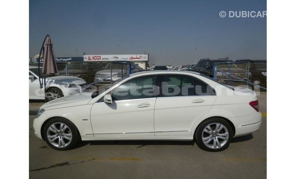 Buy Import Mercedes-Benz 200 White Car in Import - Dubai in Belait Buy Import Mercedes-Benz 200 White Car in Import - Dubai in Belait