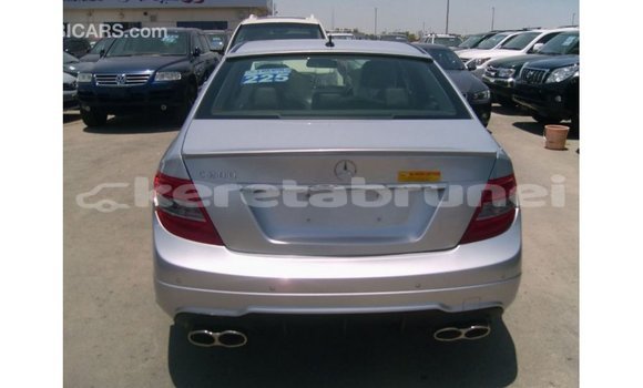 Buy Import Mercedes-Benz 190 Other Car in Import - Dubai in Belait Buy Import Mercedes-Benz 190 Other Car in Import - Dubai in Belait
