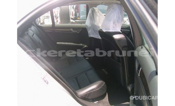 Buy Import Mercedes-Benz 190 Other Car in Import - Dubai in Belait Buy Import Mercedes-Benz 190 Other Car in Import - Dubai in Belait