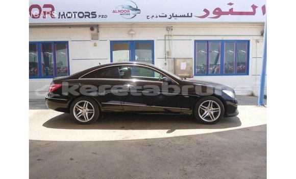 Buy Import Mercedes-Benz 250 Black Car in Import - Dubai in Belait Buy Import Mercedes-Benz 250 Black Car in Import - Dubai in Belait