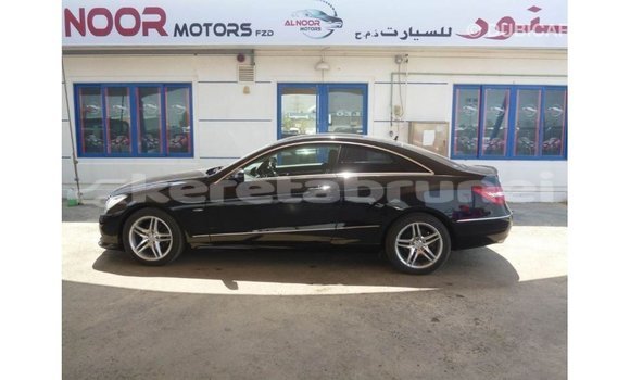 Buy Import Mercedes-Benz 250 Black Car in Import - Dubai in Belait Buy Import Mercedes-Benz 250 Black Car in Import - Dubai in Belait