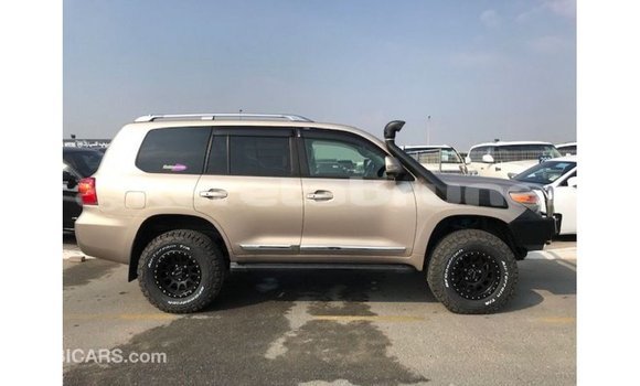 Buy Import Toyota Land Cruiser Other Car in Import - Dubai in Belait Buy Import Toyota Land Cruiser Other Car in Import - Dubai in Belait
