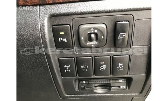 Buy Import Toyota Land Cruiser White Car in Import - Dubai in Belait Buy Import Toyota Land Cruiser White Car in Import - Dubai in Belait